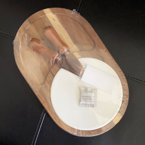 Twine Living Co. Gourmet Wood & Ceramic Cheese Board Set - Picture 10 of 14